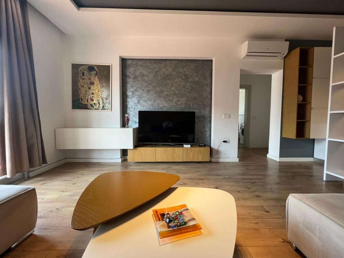 Kreilux Valona Lejlighed Vlorë Eksteriør billede